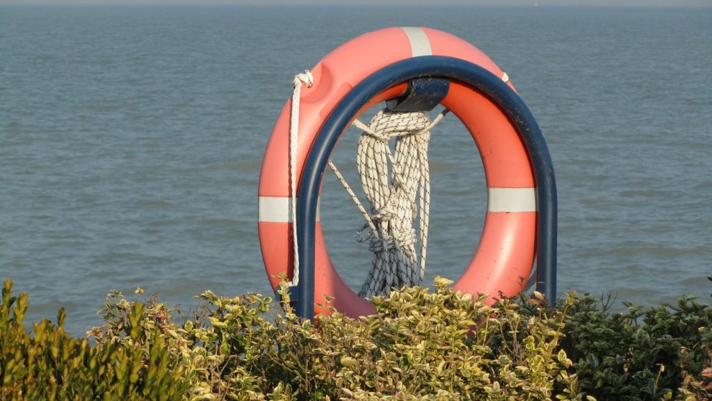 Újabb tragédia a Balatonnál: meghalt egy 14 éves lány