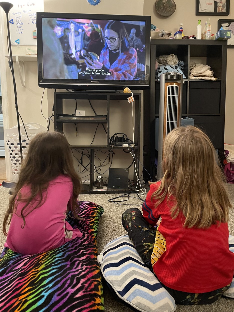 spanyolul tévéző lányok