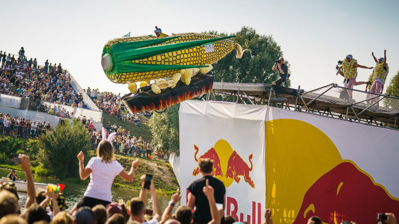 Ezzel a csinos énekesnővel tölti a hétvégét Liu Shaolin Sándor (X)