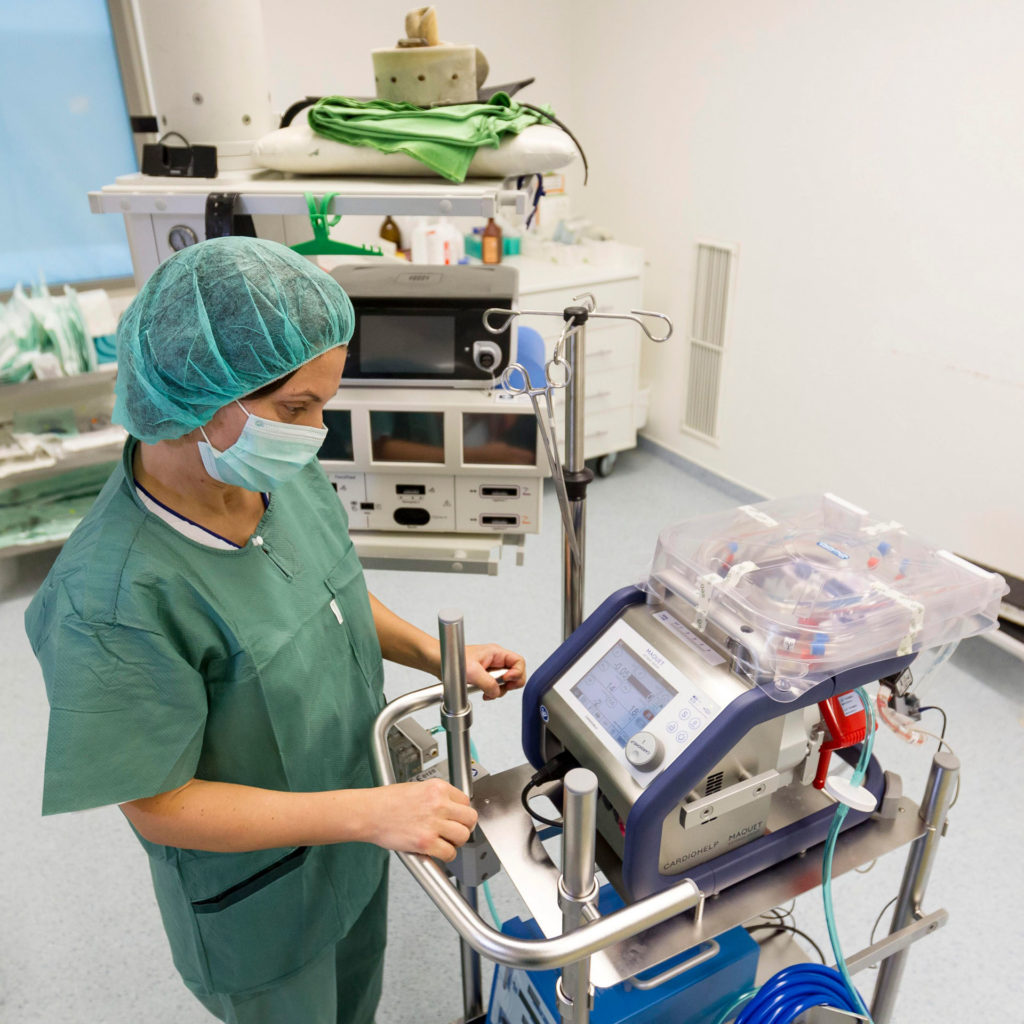 koronavírus-járvány covid-19 műtüdő ecmo