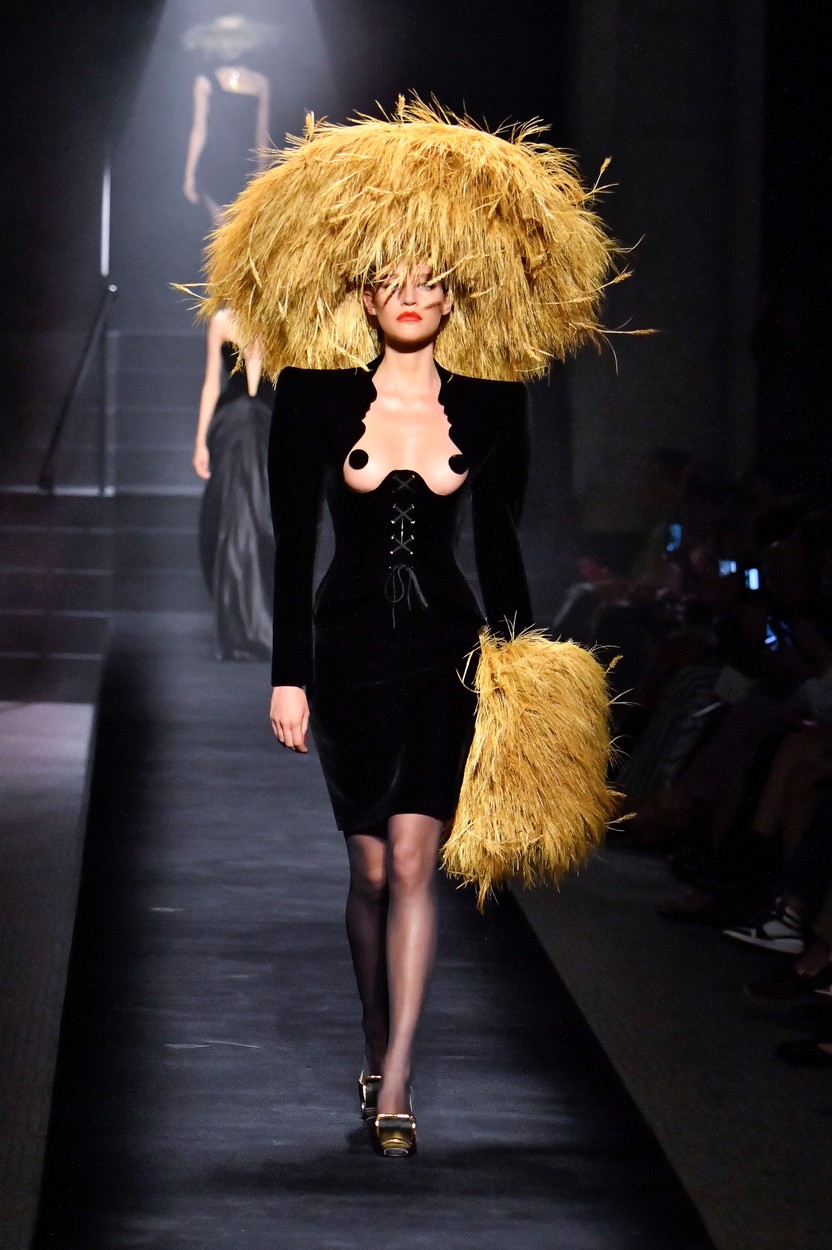 Schiaparelli Haue Couture 2022/2023 ősz-tél