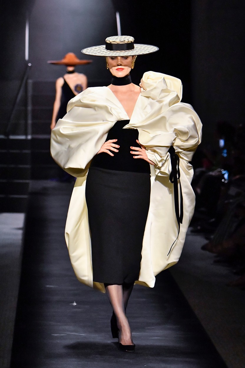 Schiaparelli Haue Couture 2022/2023 ősz-tél