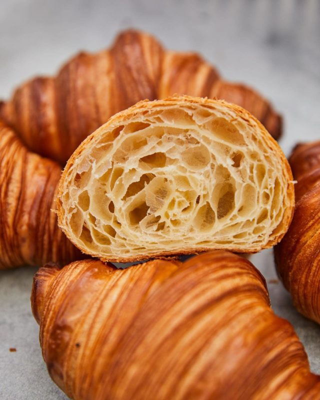 Croissant, Artizán Pékség
