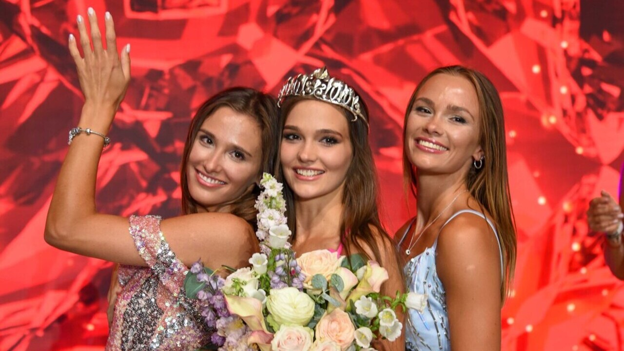 Csupor Olívia és ikertestvérei