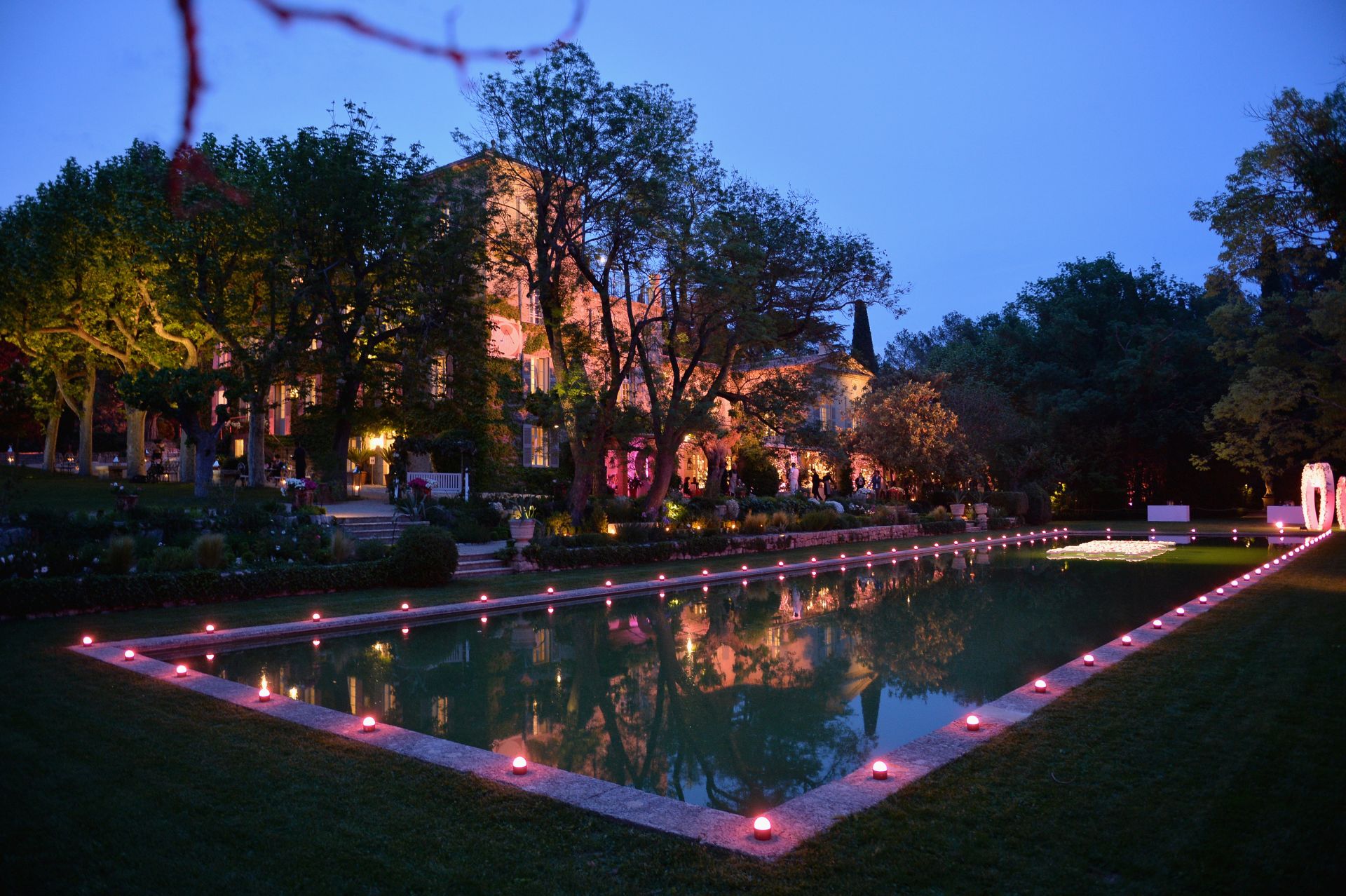 A Parfums Christian Dior vásárolta meg 2013-ban Christian Dior egykori villáját, és újította fel a divatház számára 