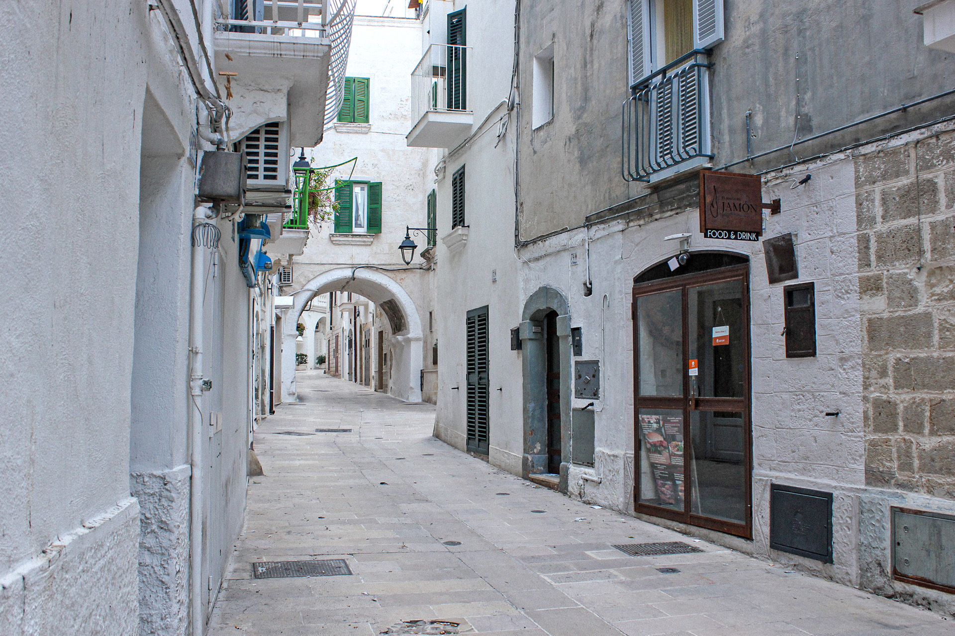 bari nyaralás tavasz előszezon utazás olaszország tengerpart