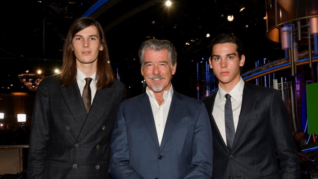 Pierce Brosnan két fiával