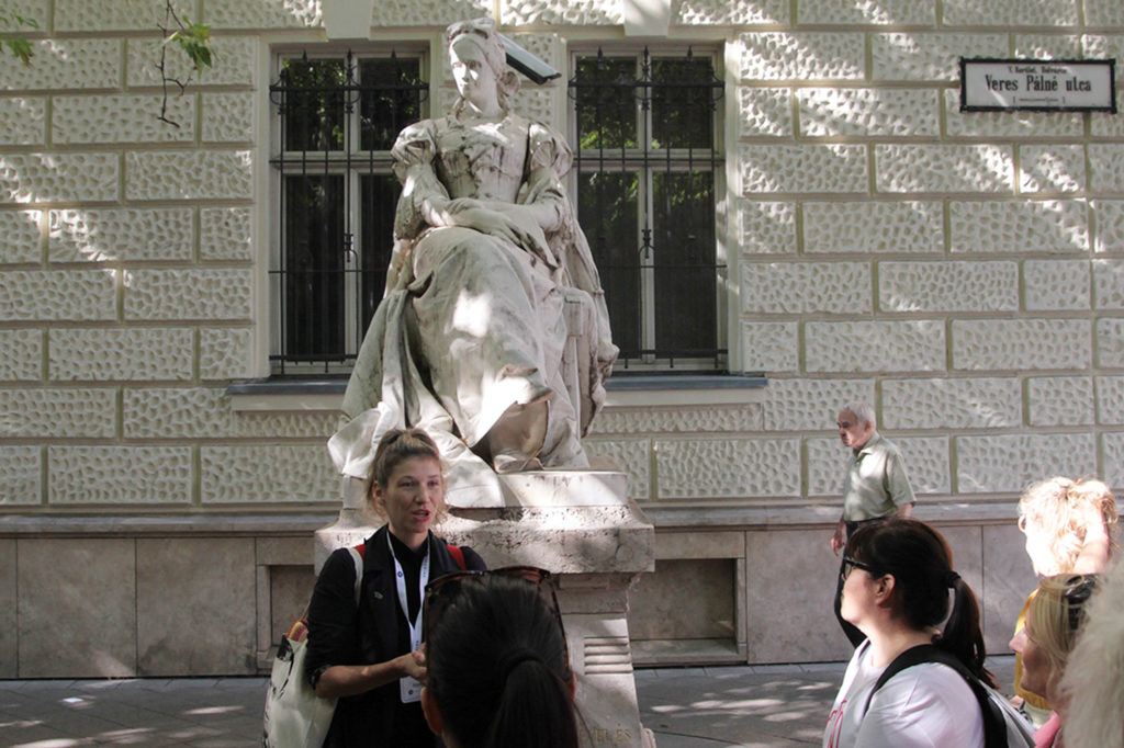 Veres Pálné divat divattörténet belváros