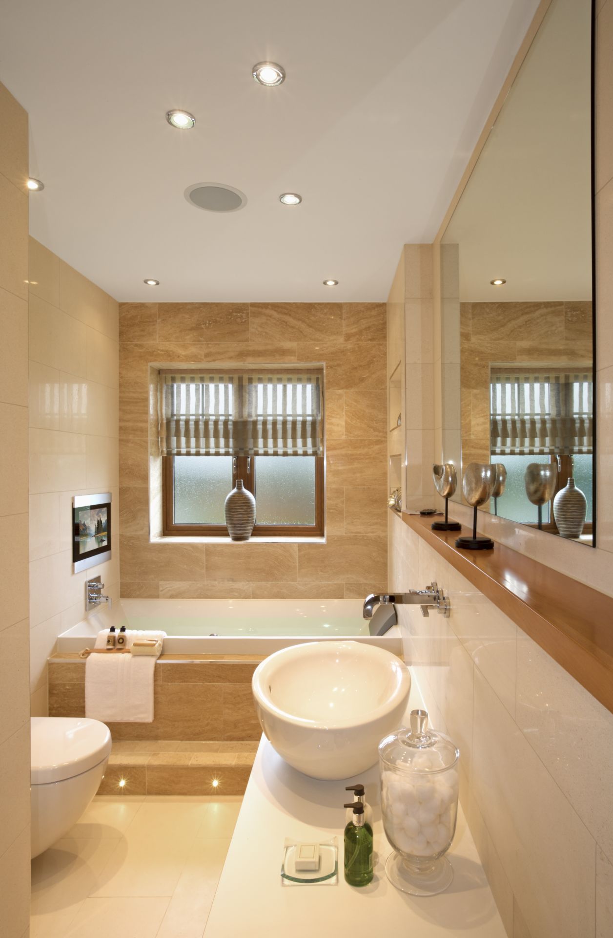 A márványminták esetén is a meleg tónusok váltak népszerűbbé. 