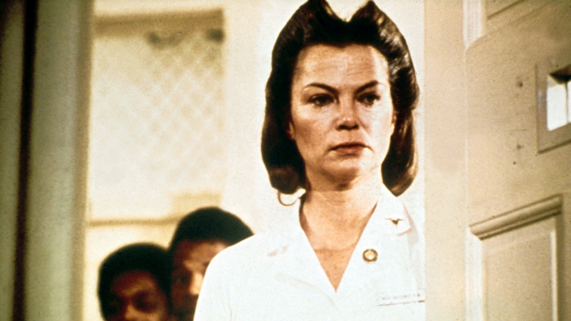 Louise Fletcher színésznő a Milos Forman által rendezett Száll a kakukk fészkére című filmben