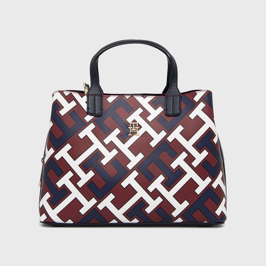 Divatban a táska, ami egyszerűbbé teszi az életet