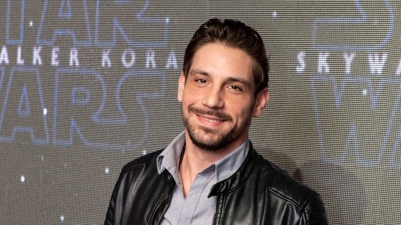 Vv Milo szülei elvesztéséről