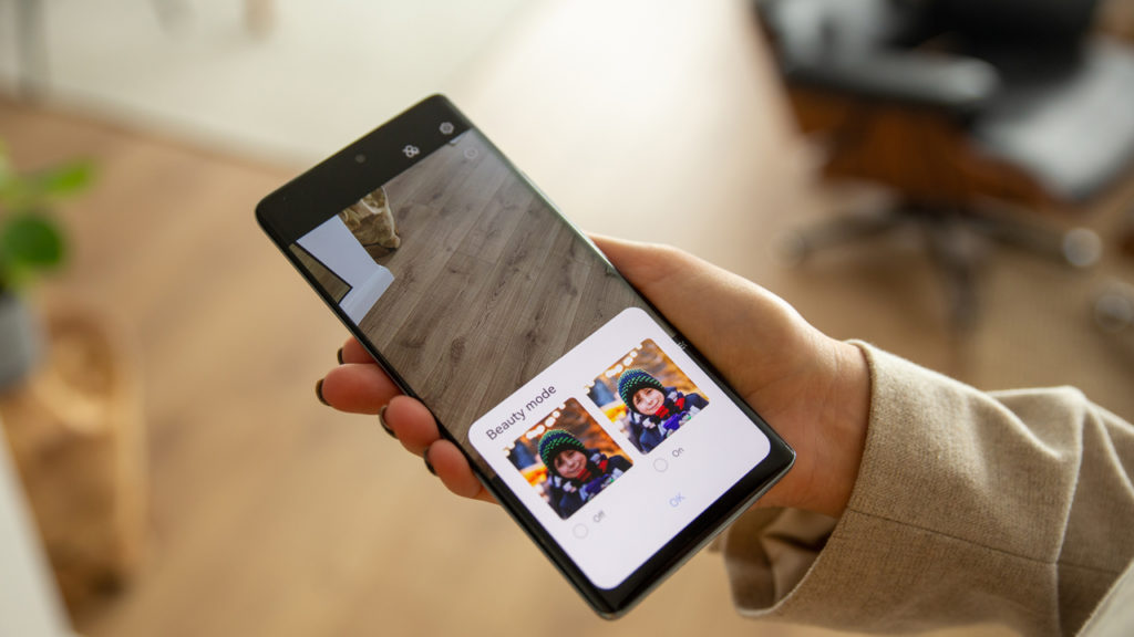 Prémium szelfik egy stílusos új készülékkel! - ilyen az új HUAWEI nova 10 mobiltelefon!