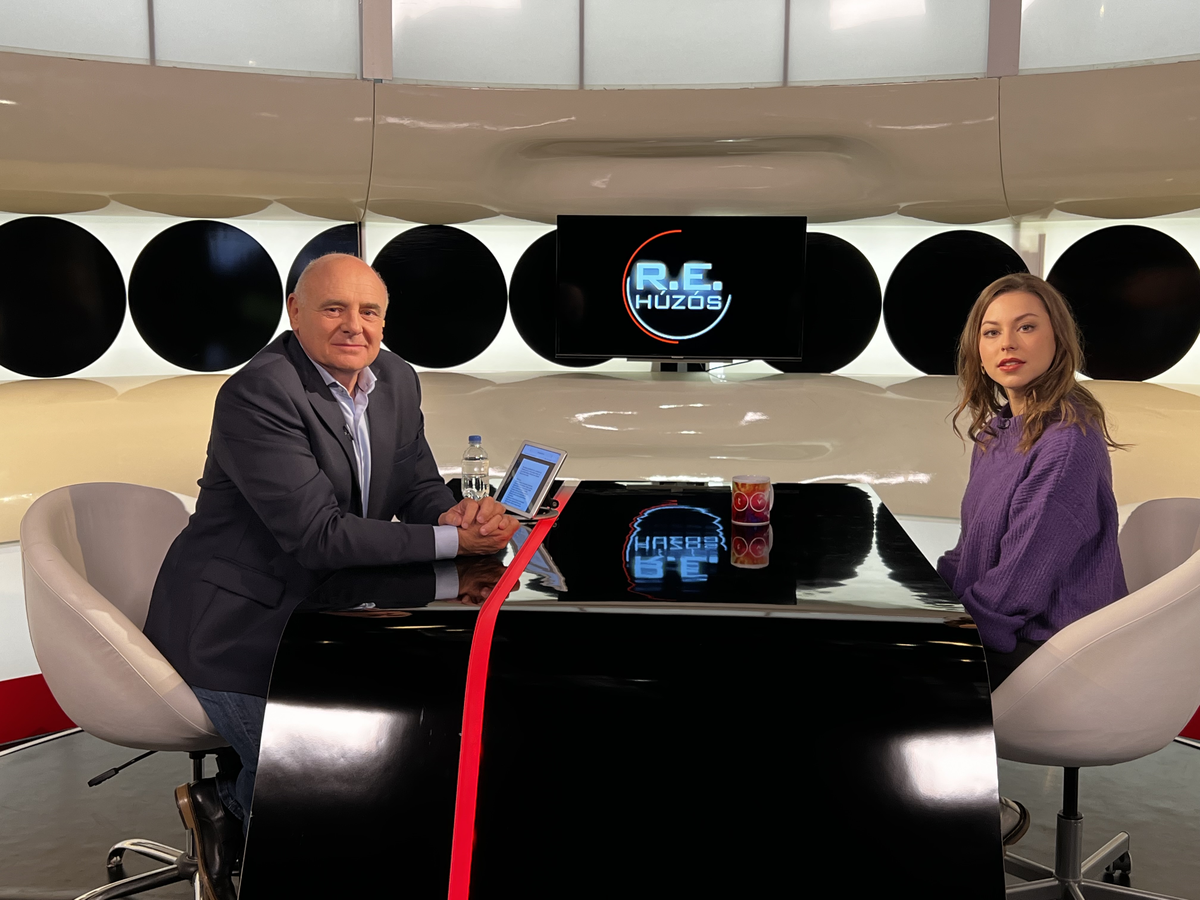 döbrösi laura húzós