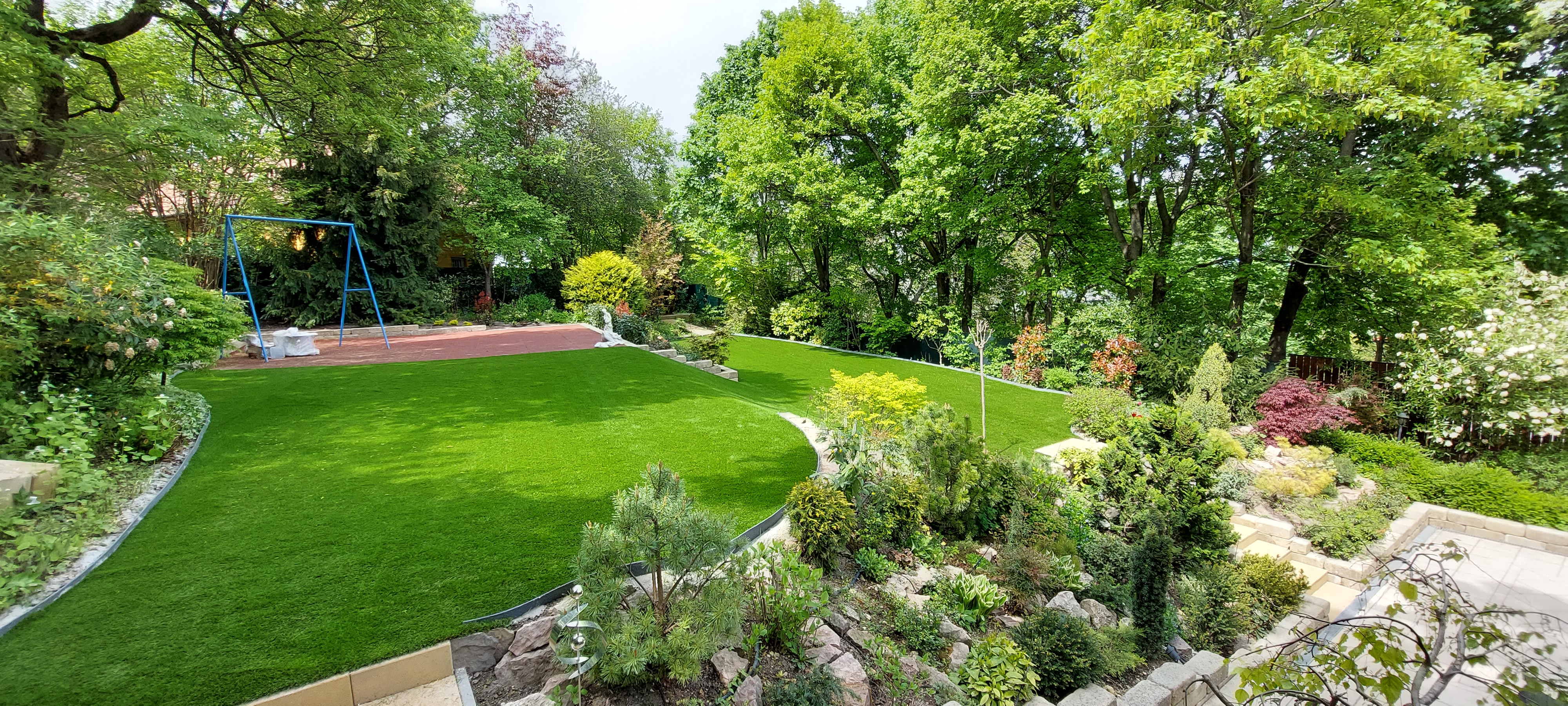 istenes lászló kert