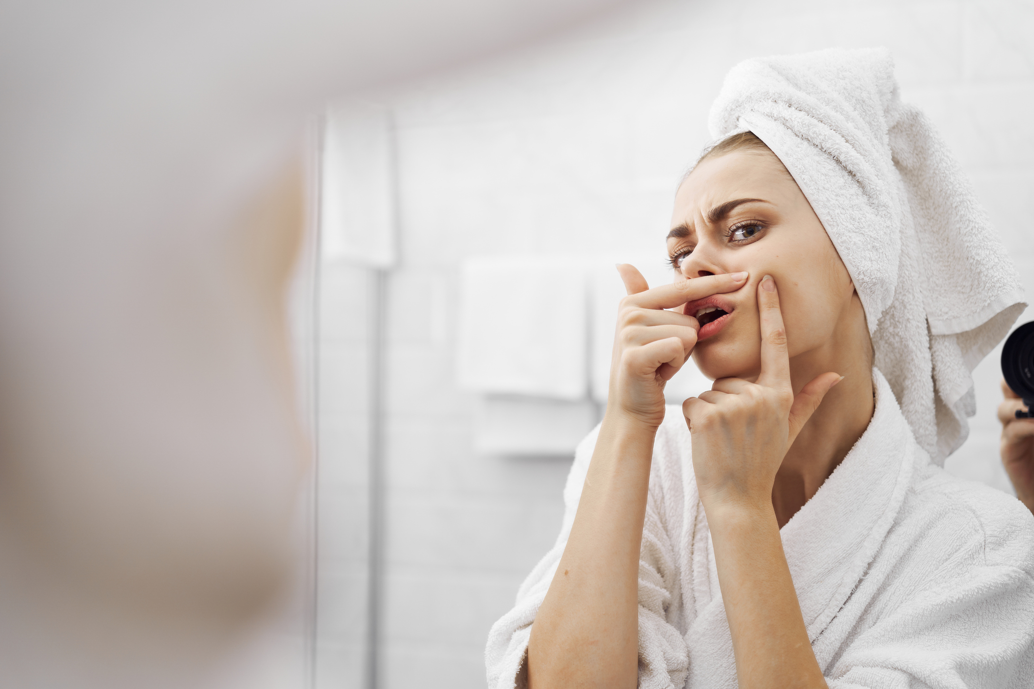 Pattanások az arcon