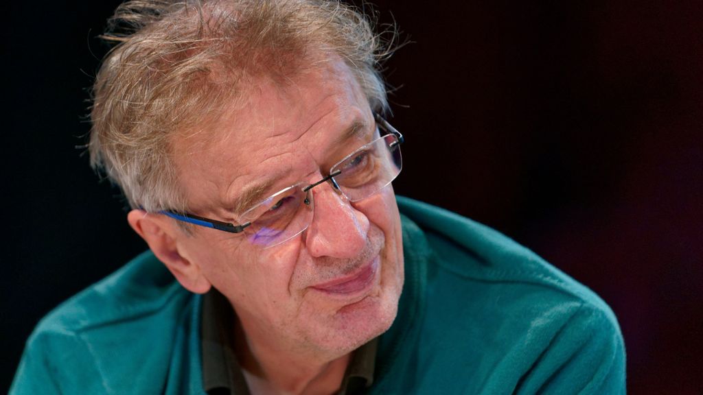 „Amikor nagyon az életünkbe jön a politika, az nem egy jó időszak” (vagy) „Hol kezdődik a gyávaság?”