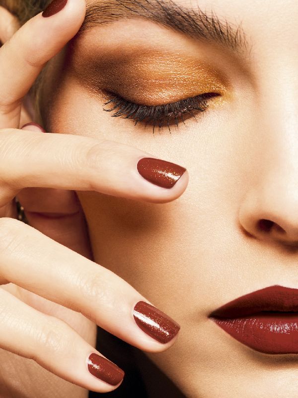 Chanel ünnepi körömlakk