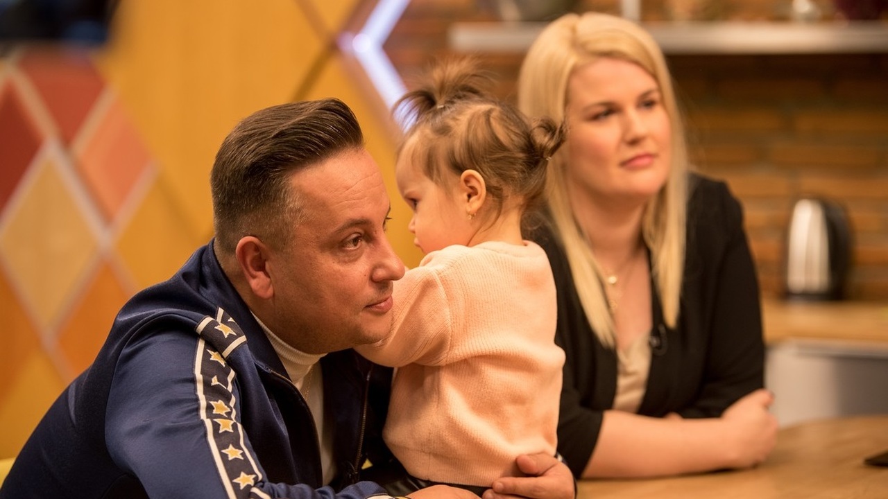 L.L. Junior válása