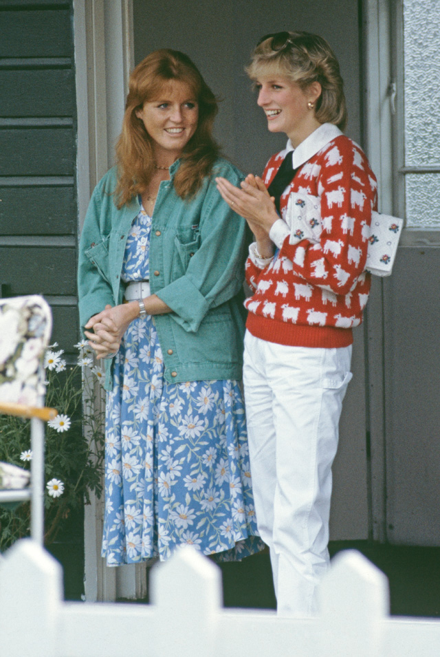 Sarah, yorki hercegné és Diana walesi hercegné Windsorban, 1983. (Fotó: Princess Diana Archive/Getty Images)