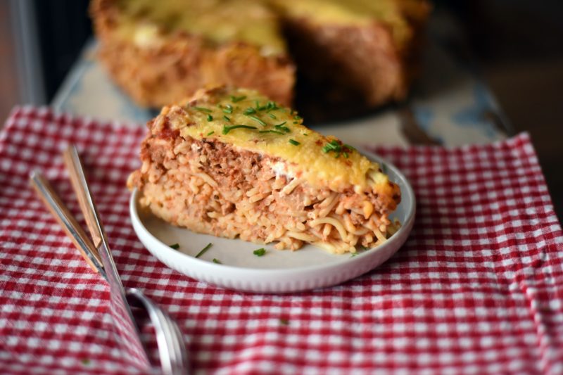Bolognai spagetti torta