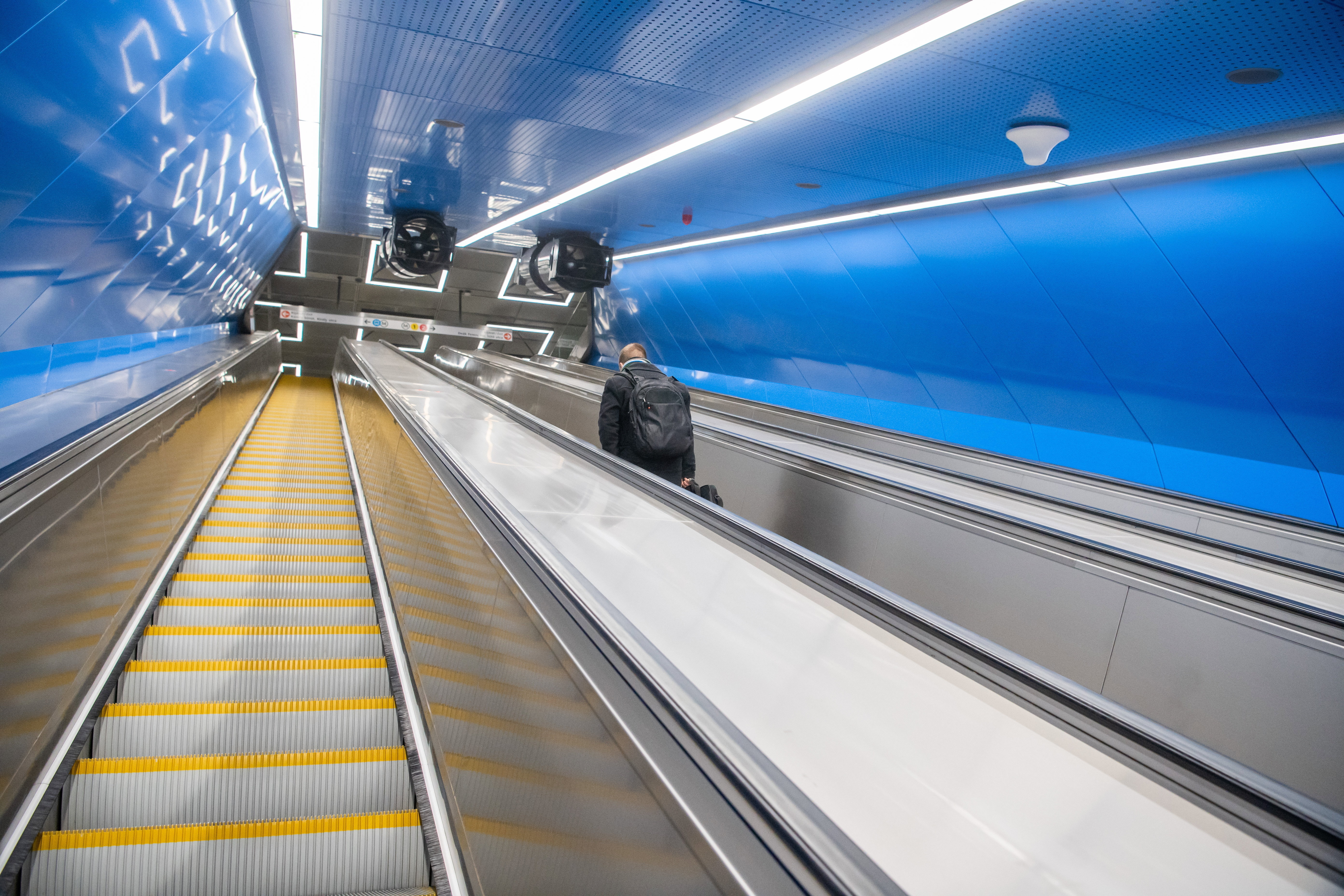 Metró mozgólépcső Deák tér