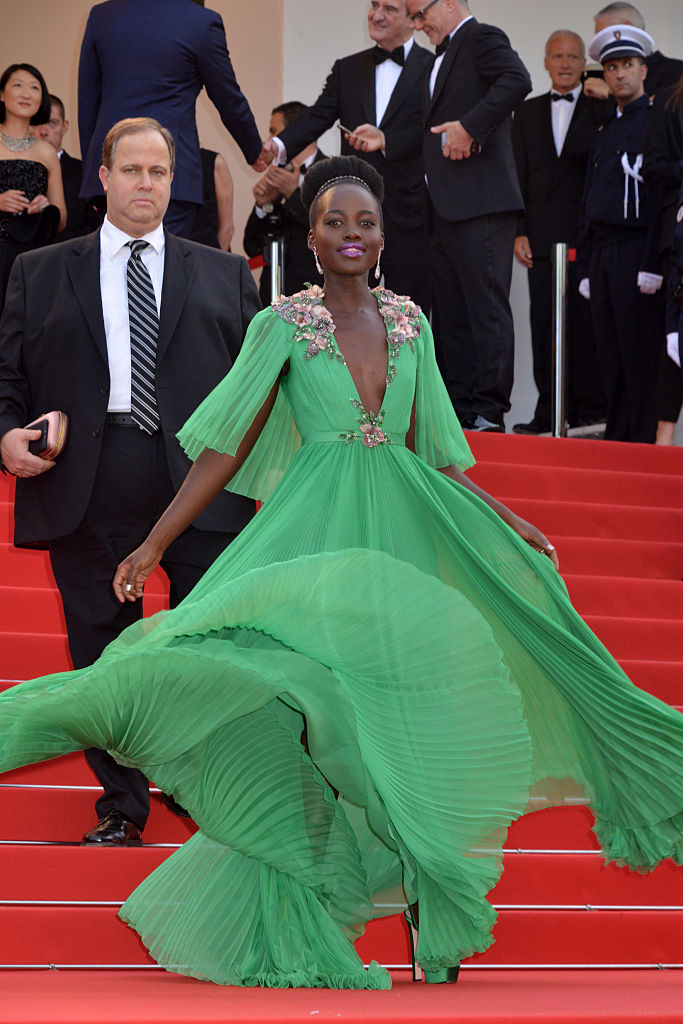 Lupita Nyong'o a vörös szőnyegen