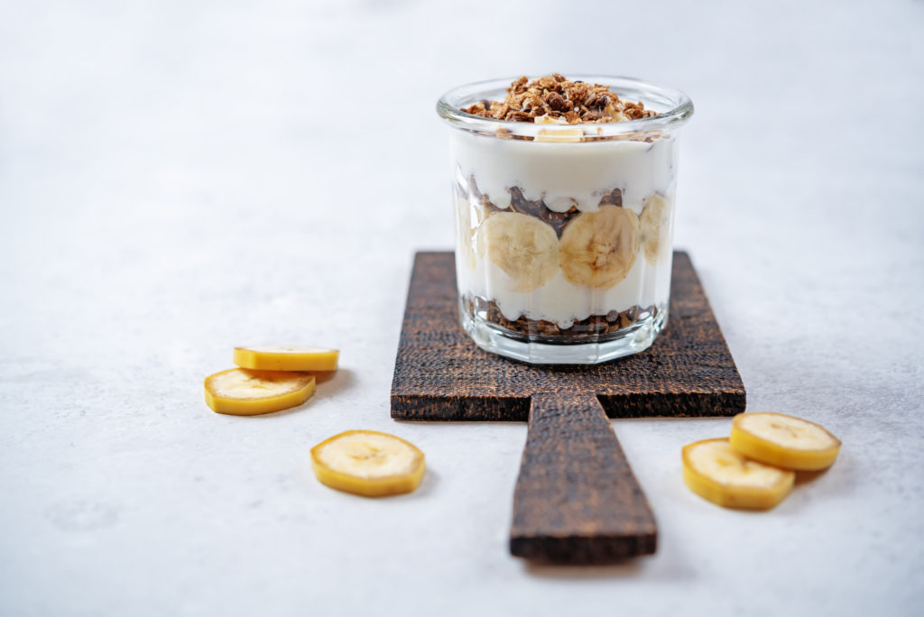 Pofonegyszerű banános pohárdesszert