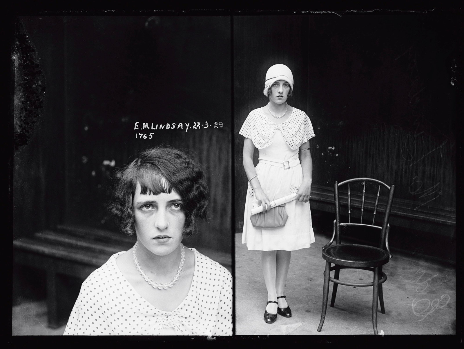 Egy ausztrál nő rabosítási fotója a harmincas évek elejéről (fotó: mhnsw.au)