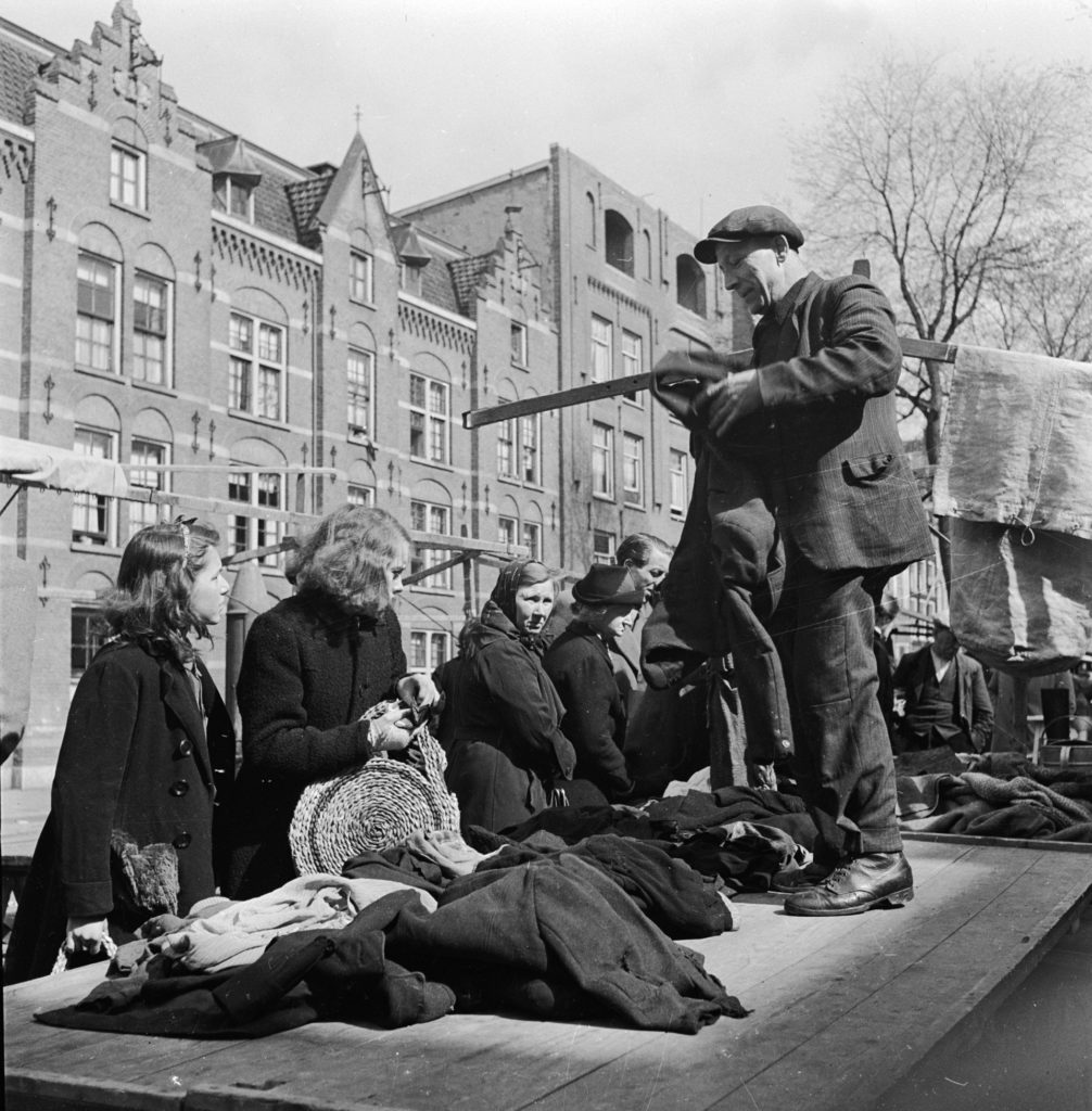 Használtruha vásár