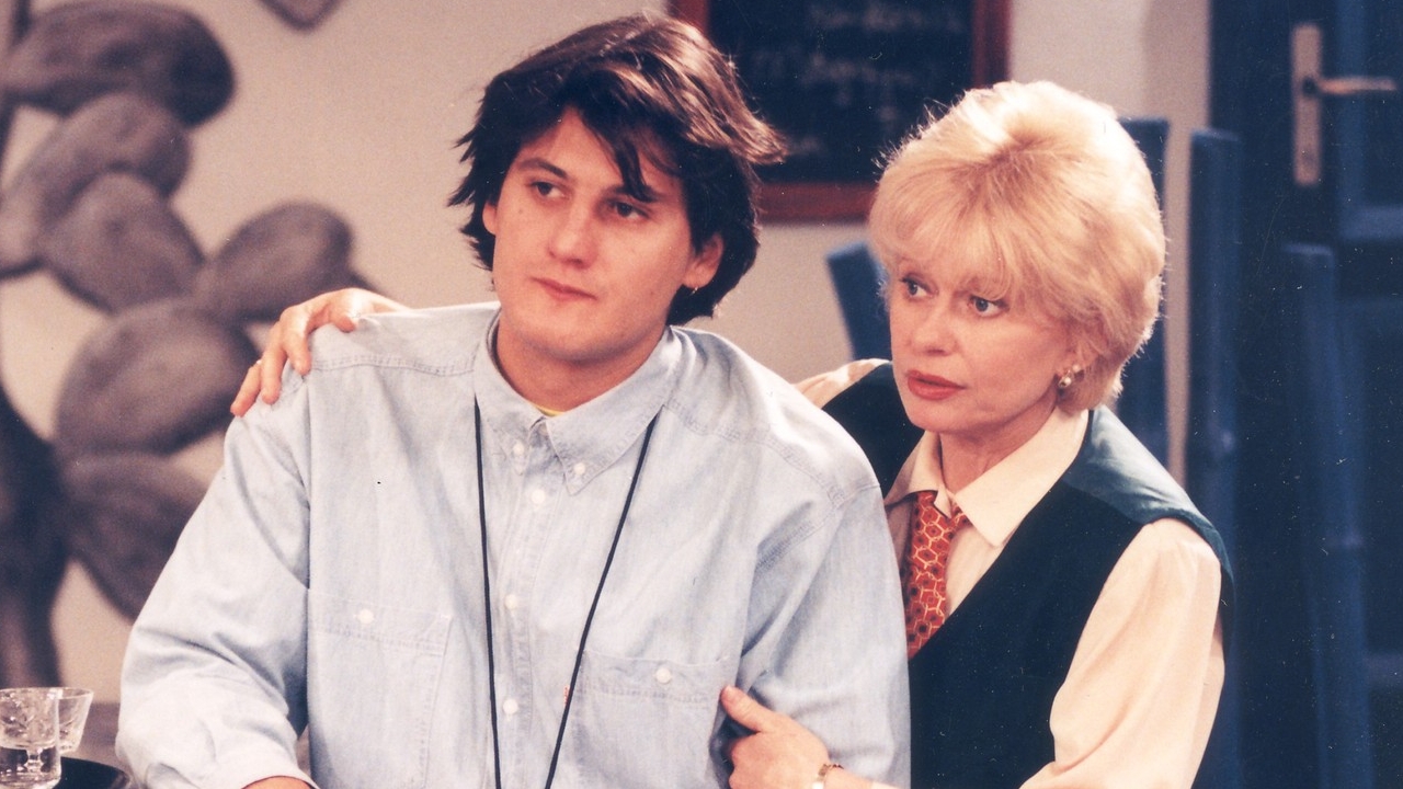 Kárász Zénó a Família Kft-ben