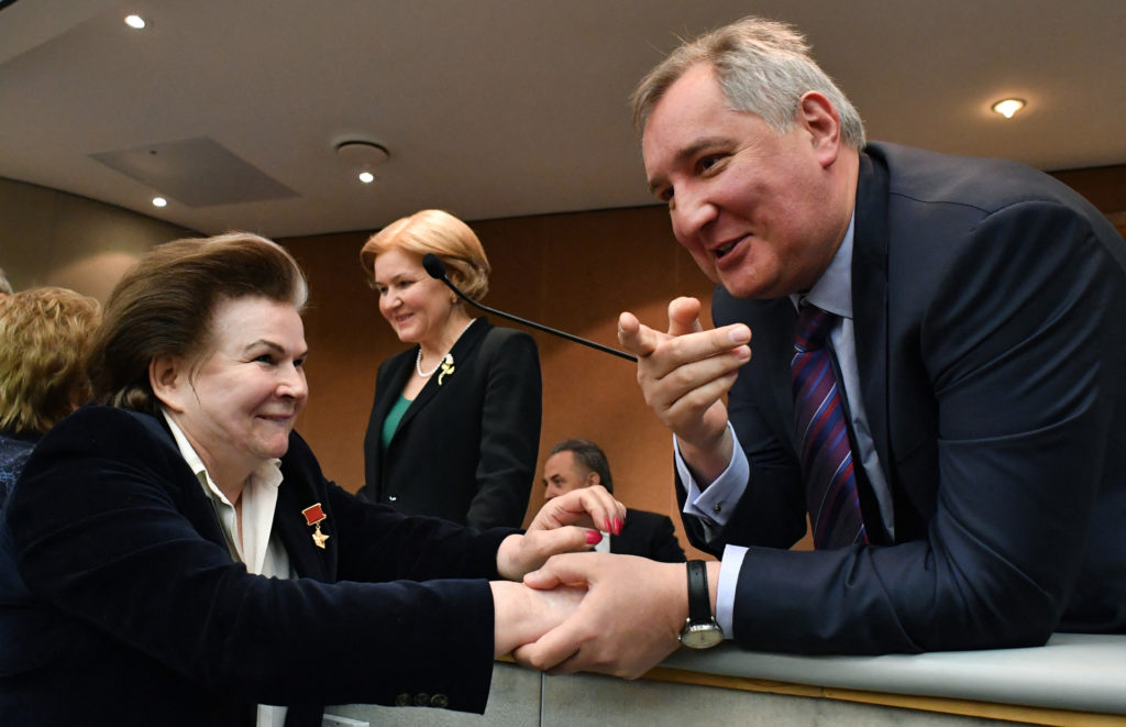 Tyereskova és Dmitry Rogozin