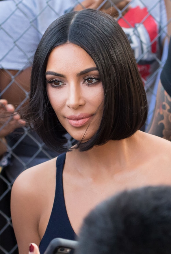 Kim Kardashian power bob frizurája