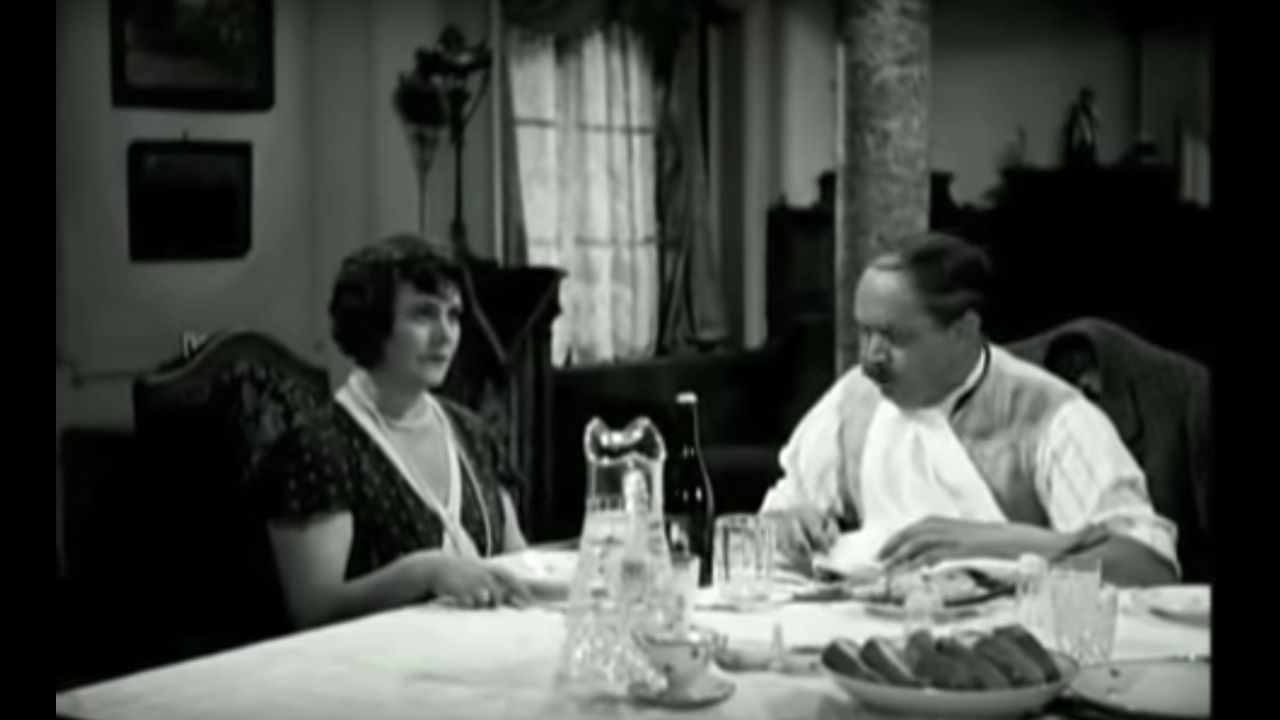 Jelenet a Hyppolit a lakáj című filmből