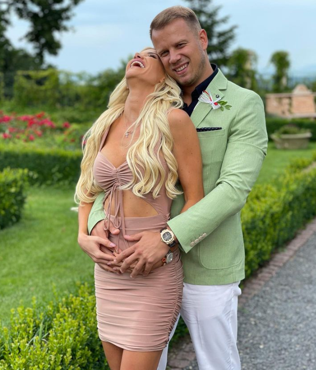 Vasvári Vivien és párja