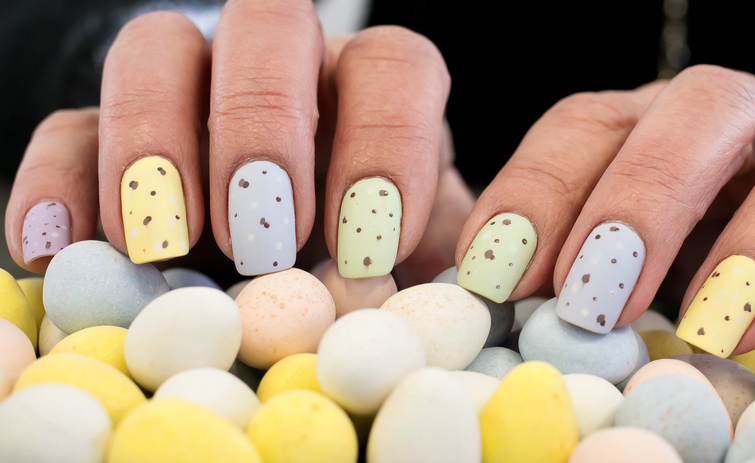 Húsvéti manikűr