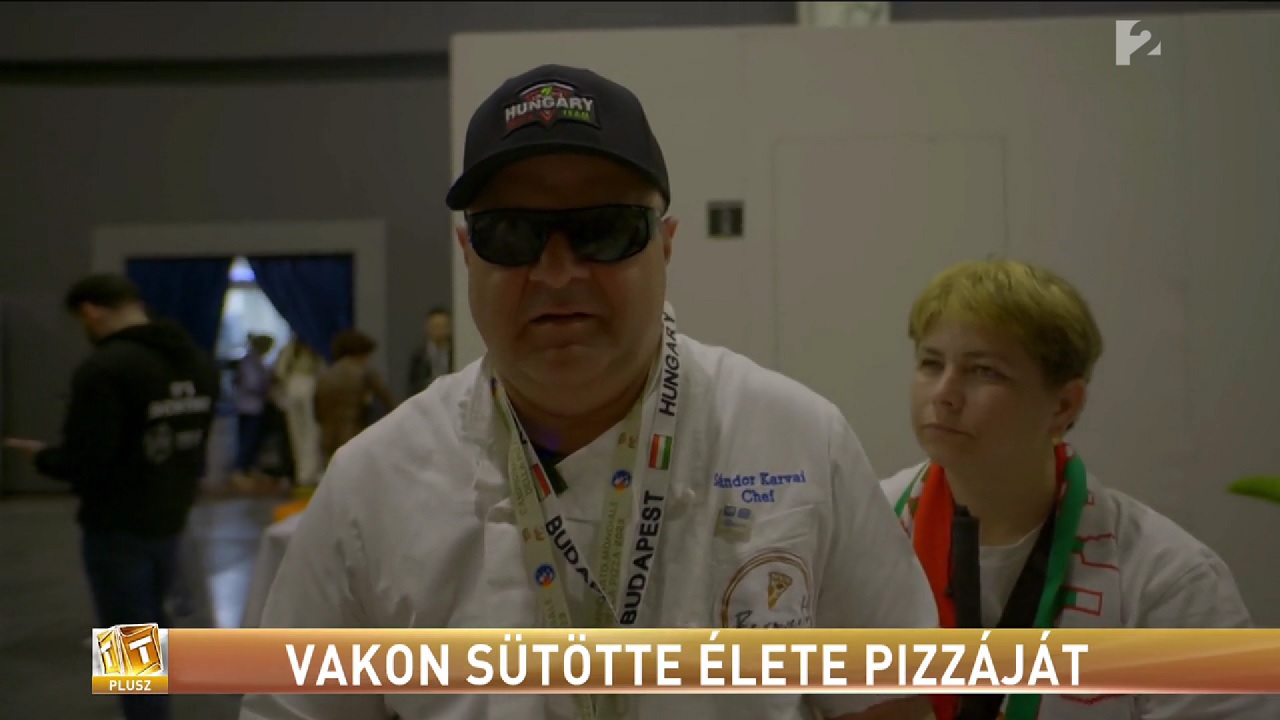 Vakon sütött pizzát Sándor