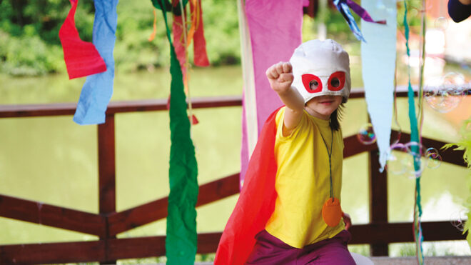 Két kattintással egy boldog gyermekkorért?