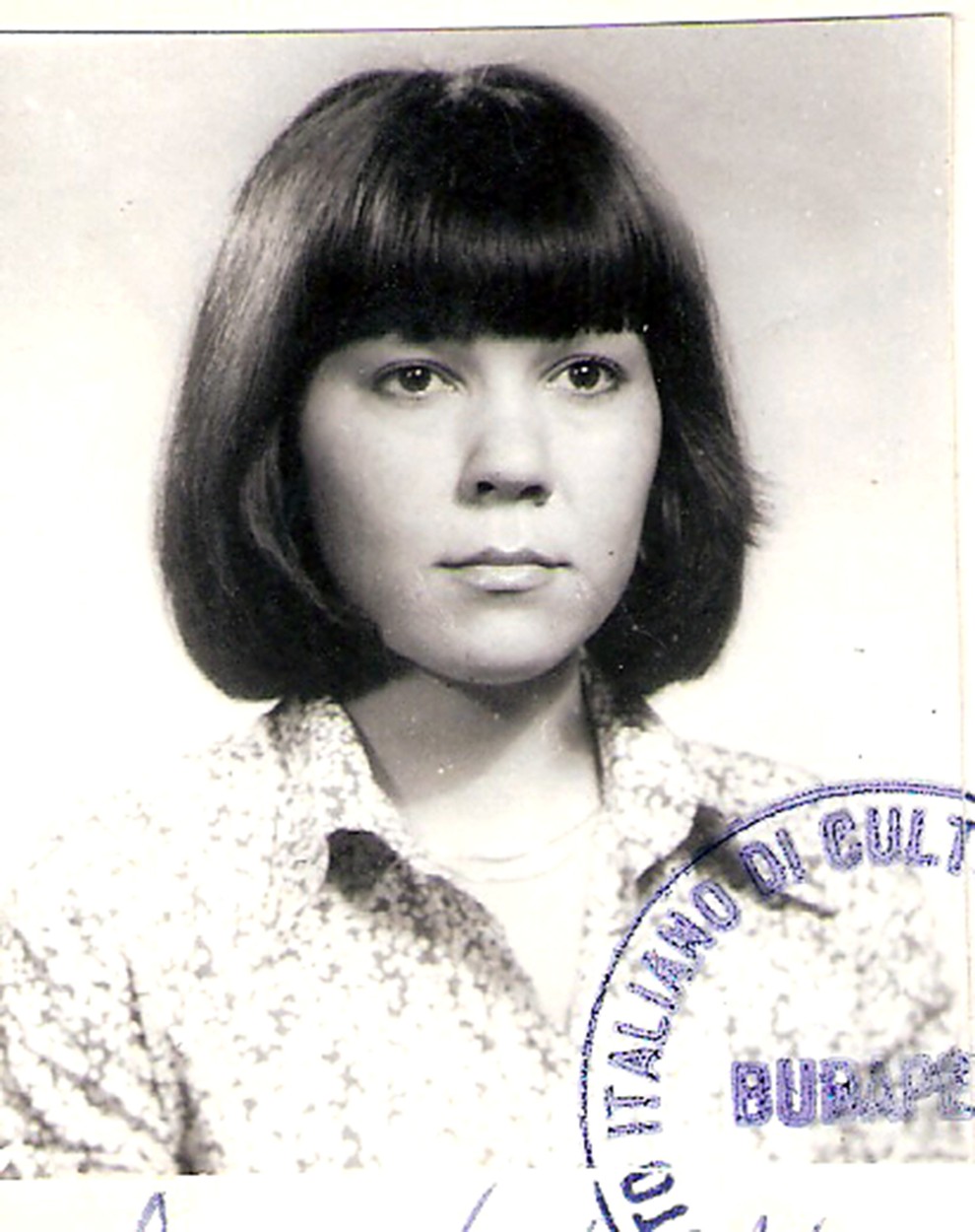 Dolly régi igazolványképe