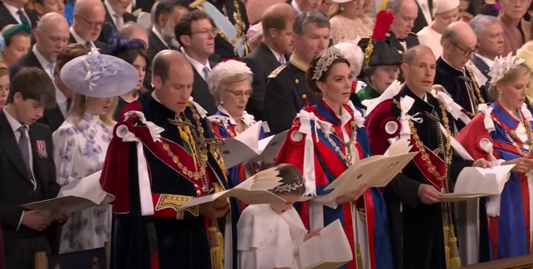 Lajos már nincs ott a ceremónián.