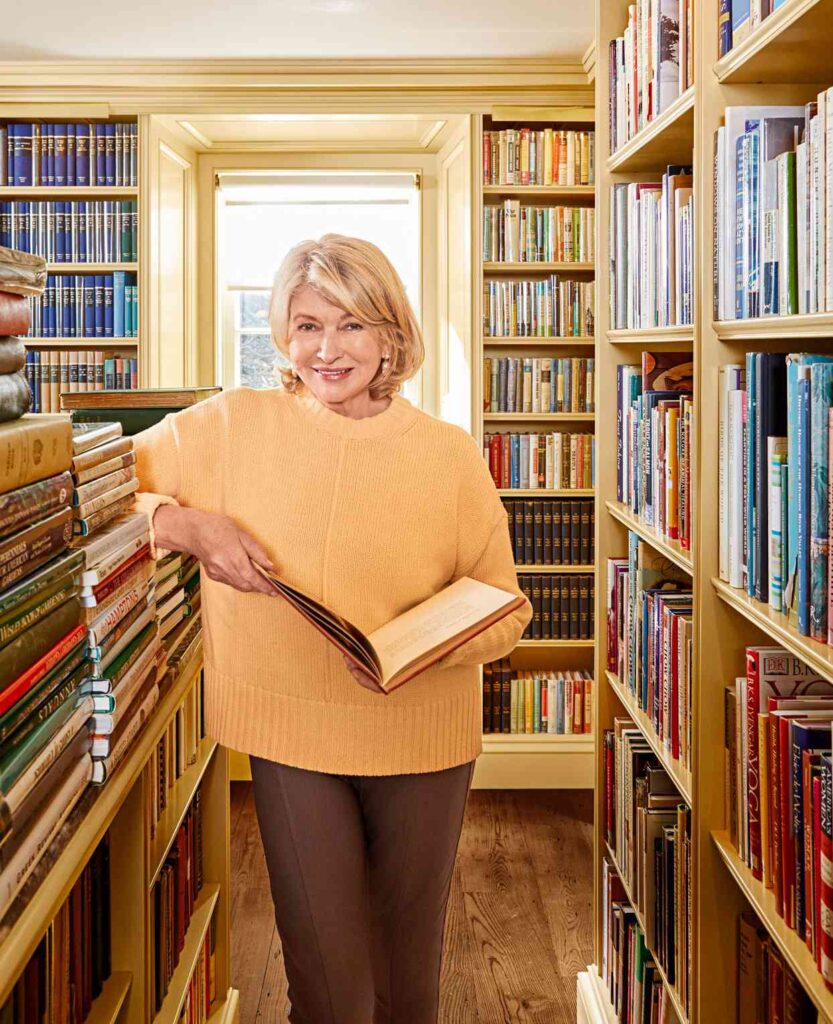 Saját kertészeti könyv gyűjteményével otthon 