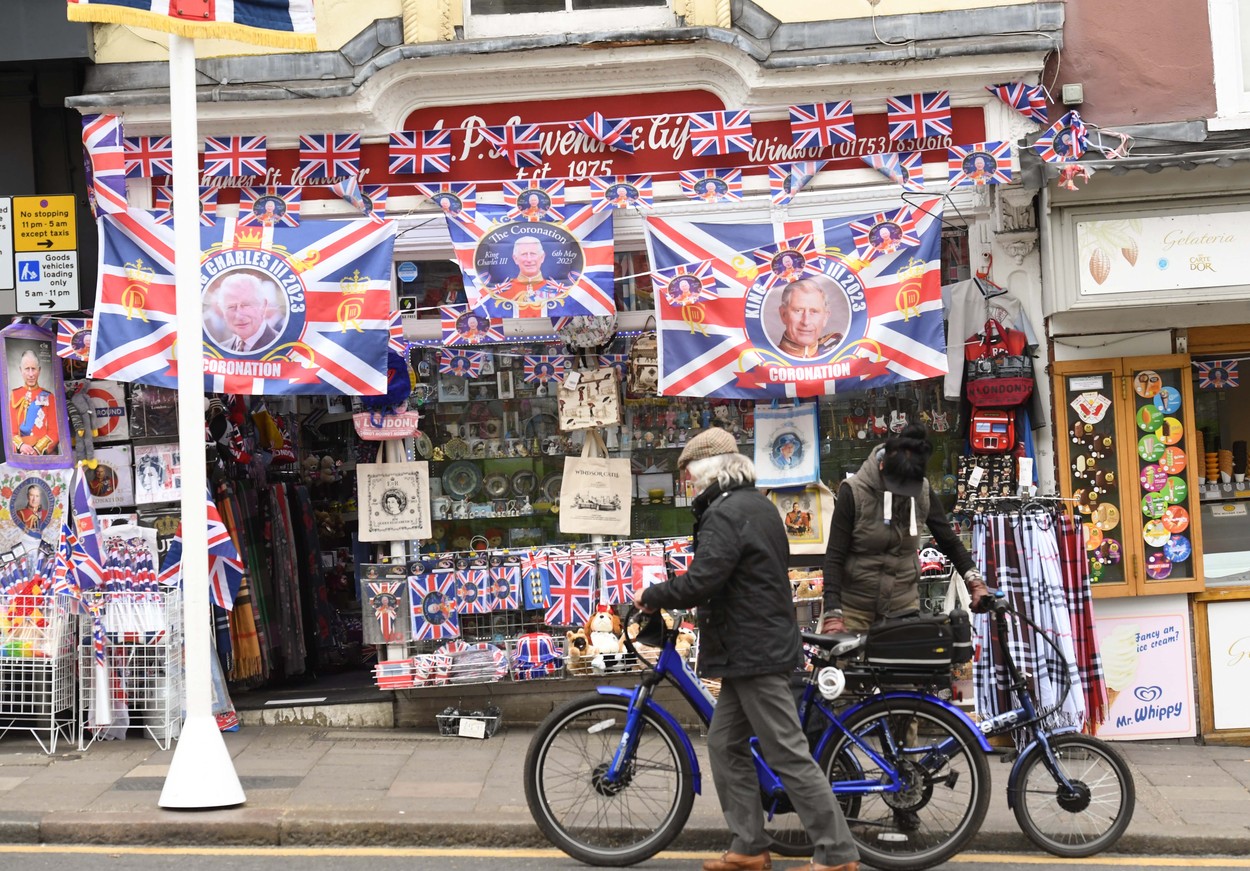 Angliában készülődés a koronázásra