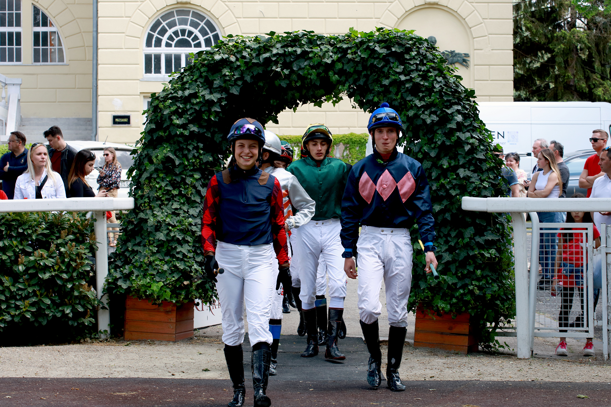 Gönczi Rebeka a Kincsem Parkban