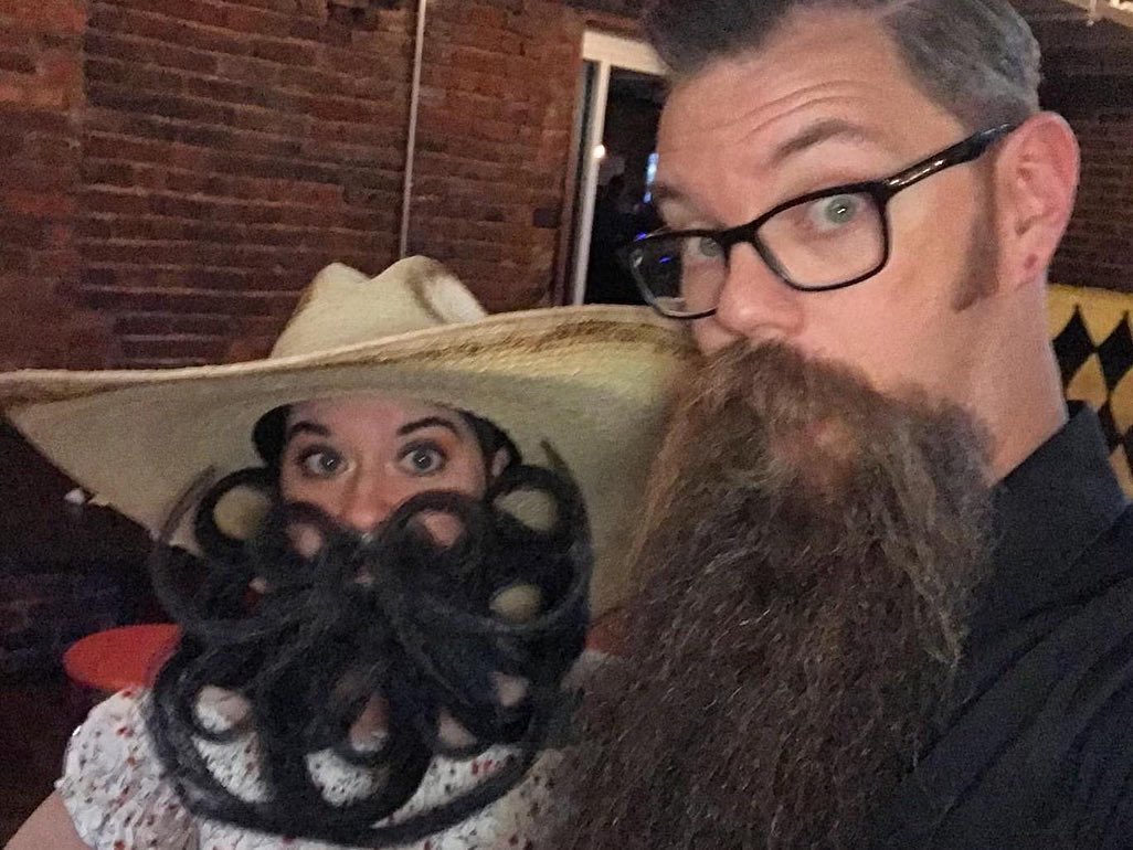 Aaron szakálla több, mint 60 centi hosszú. fotó: Facebook