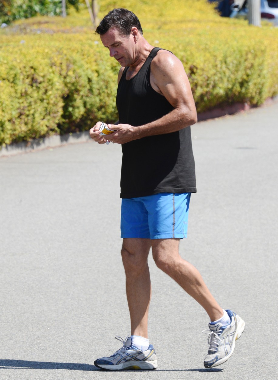 David James Elliott edzés