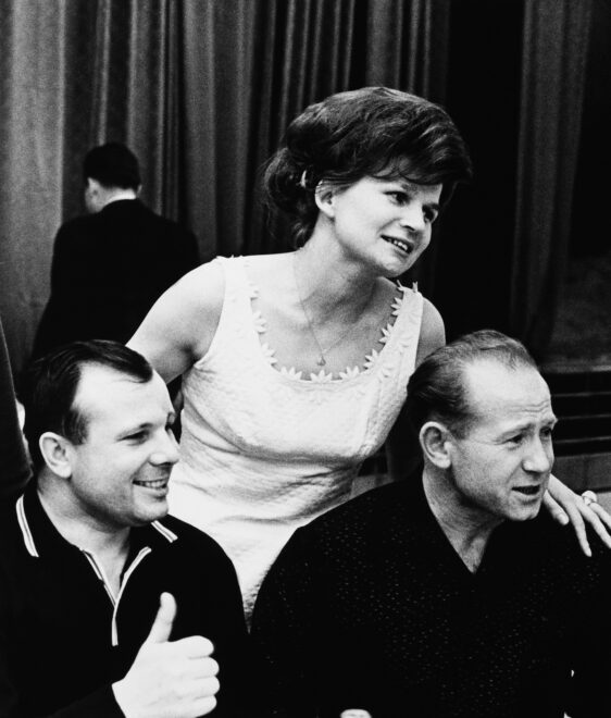 Juri Gagarin, Alexey Leonov és Valentyina Vlagyimirovna Tyereskova