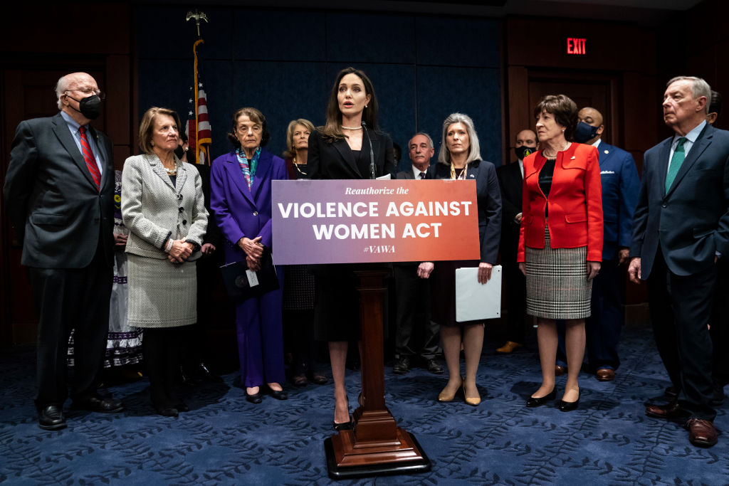 Angelina Jolie beszéde a Capitol Hill-en