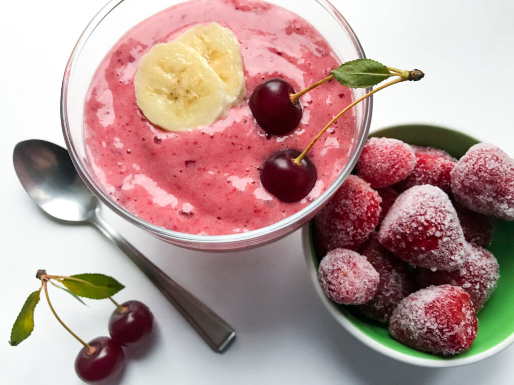 N'ice cream piros gyümölcsökkel