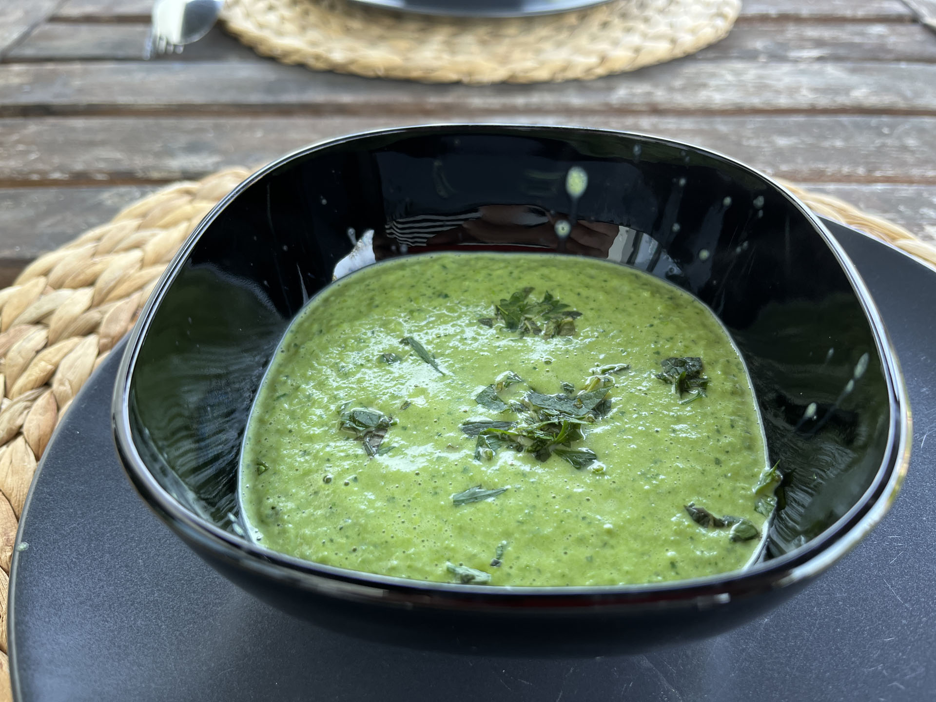 Mentás zöldborsókrémleves