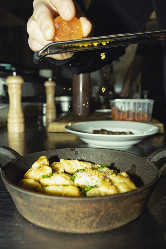 A balatonfüredi Vasüzlet továbbgondolt tojásos nokedlije 